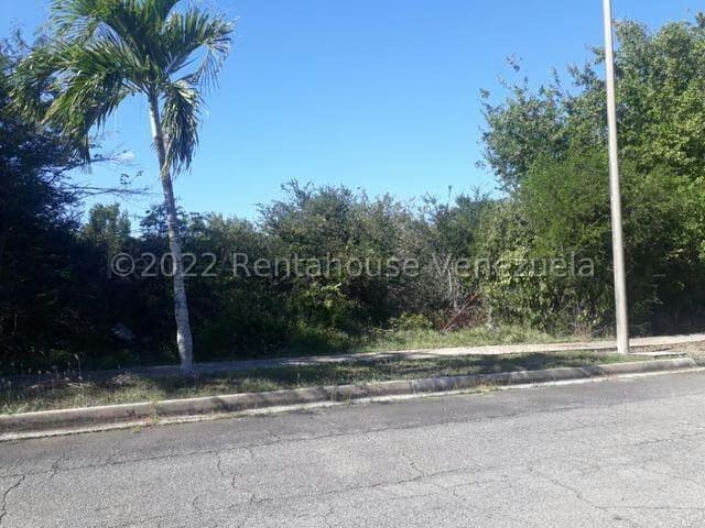 Terreno (Comercial) en Venta en Ciudad Balneario Higuerote, Miranda - 2