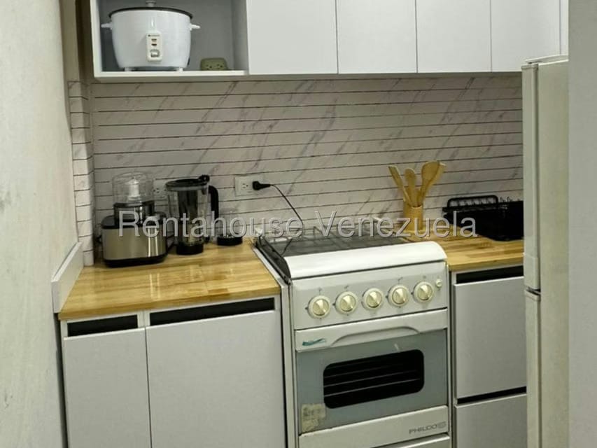 Apartamento (1 Nivel) en Alquiler en Parroquia San Jose, Distrito Metropolitano - 6