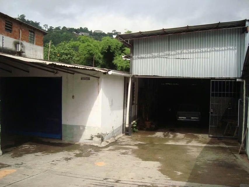 Comercial (Galpon - Deposito) en Venta en Turumo, Distrito Metropolitano - 31