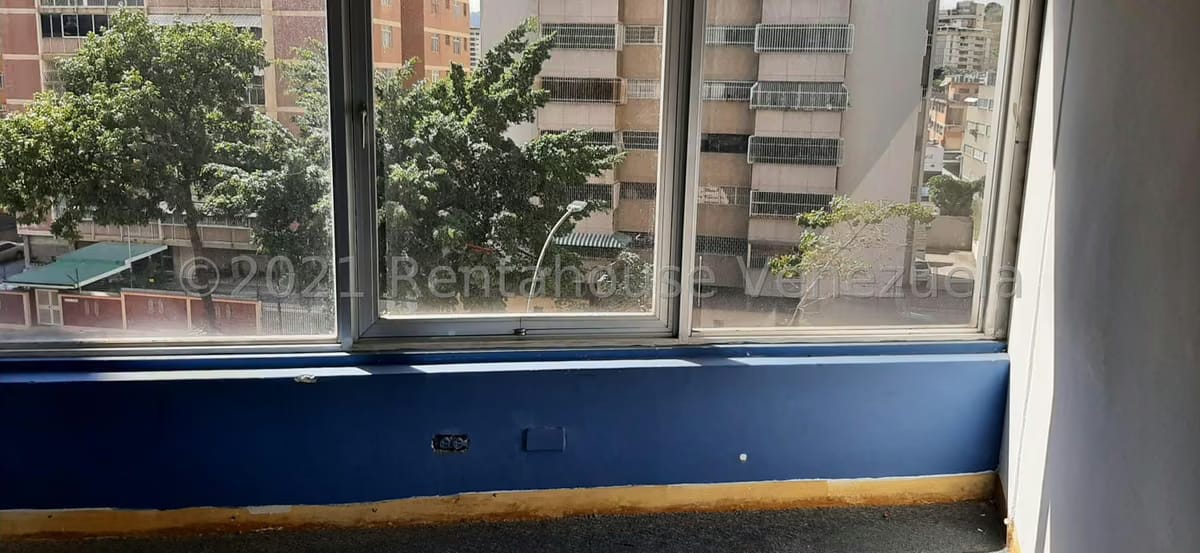 Comercial (Oficina) en Alquiler en El Marques, Distrito Metropolitano - 4
