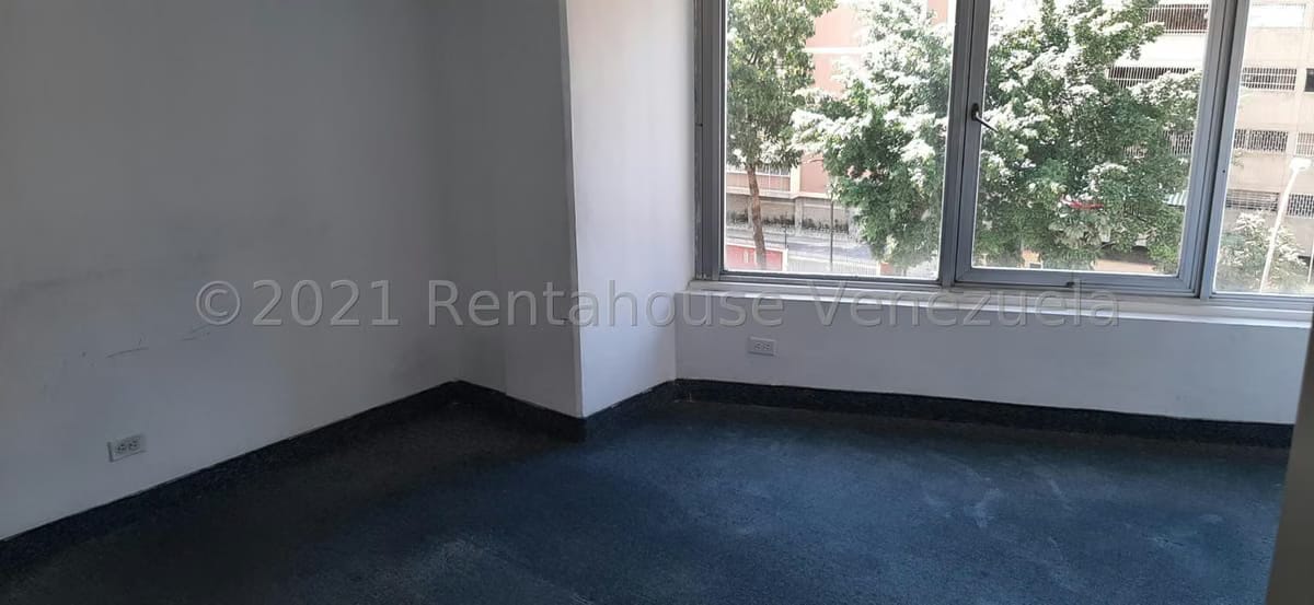Comercial (Oficina) en Alquiler en El Marques, Distrito Metropolitano - 9