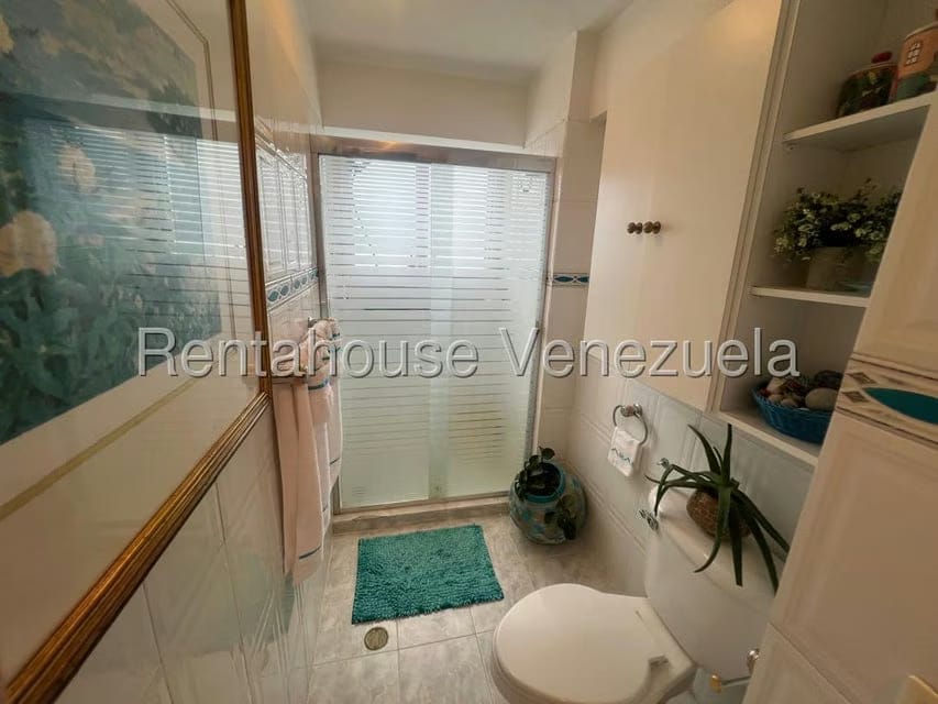 Apartamento (1 Nivel) en Venta en Las Esmeraldas, Distrito Metropolitano - 16