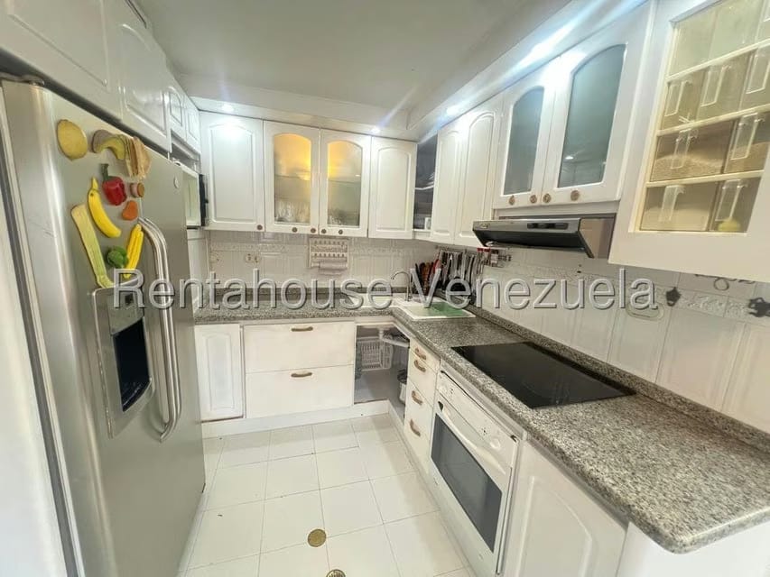 Apartamento (1 Nivel) en Venta en Las Esmeraldas, Distrito Metropolitano - 8