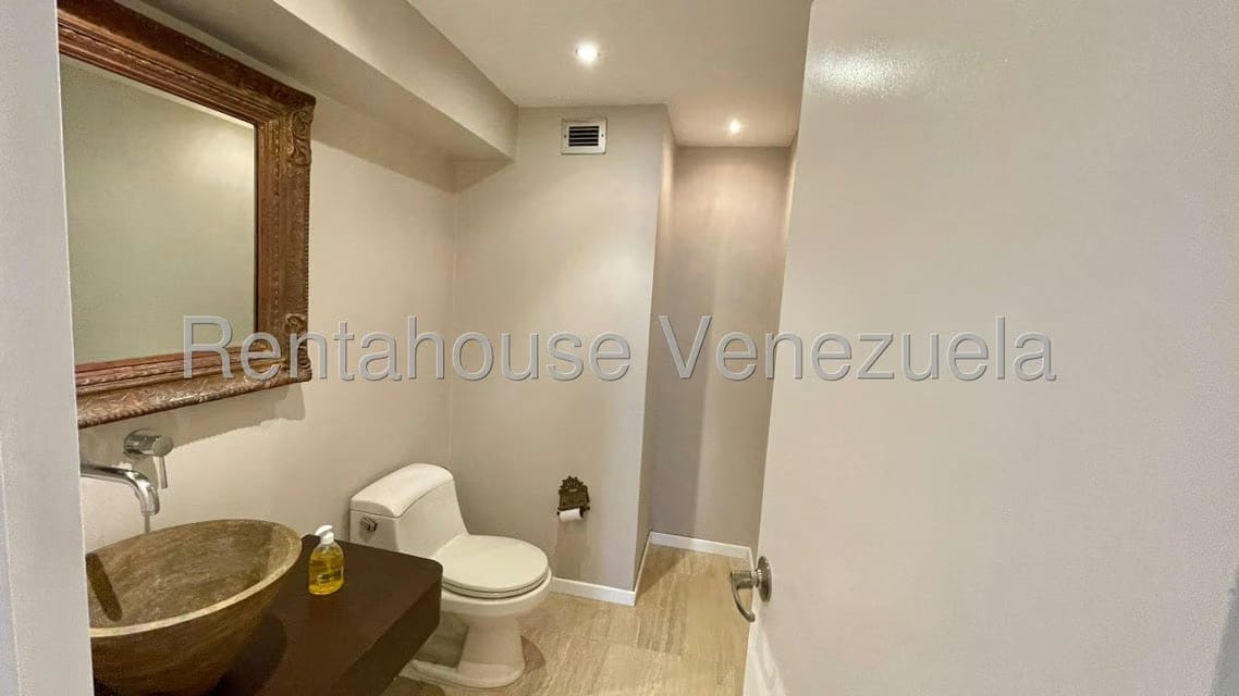 Apartamento (1 Nivel) en Venta en Los Naranjos del Cafetal, Distrito Metropolitano - 33