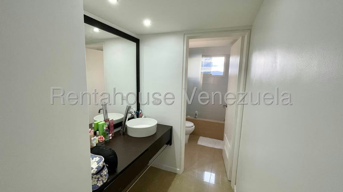 Apartamento (1 Nivel) en Venta en Los Naranjos del Cafetal, Distrito Metropolitano - 34