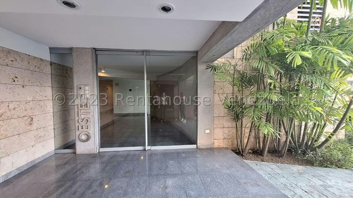 Apartamento (1 Nivel) en Venta en Lomas del Sol, Distrito Metropolitano - 3