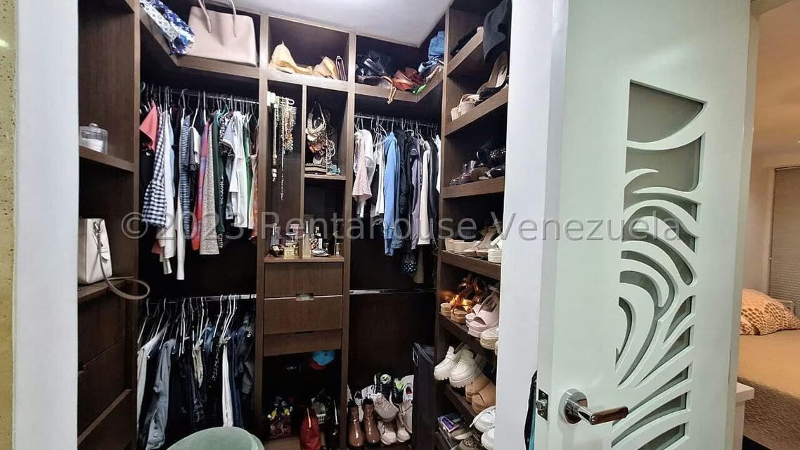 Apartamento (1 Nivel) en Venta en Lomas del Sol, Distrito Metropolitano - 28