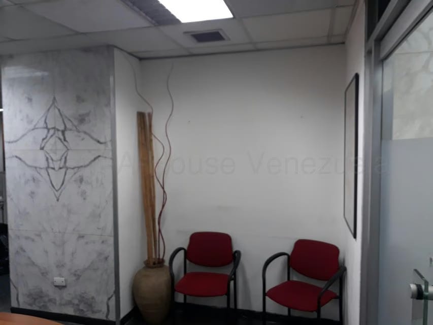 Comercial (Local Comercial) en Venta en El Rosal, Distrito Metropolitano - 4