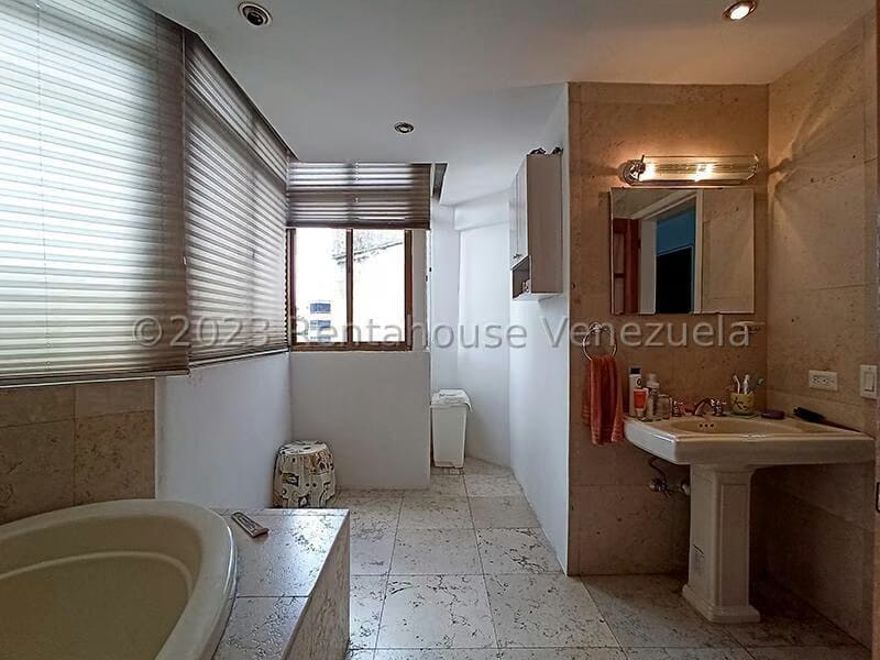 Apartamento (Penthouse) en Venta en La Campiña, Distrito Metropolitano - 27