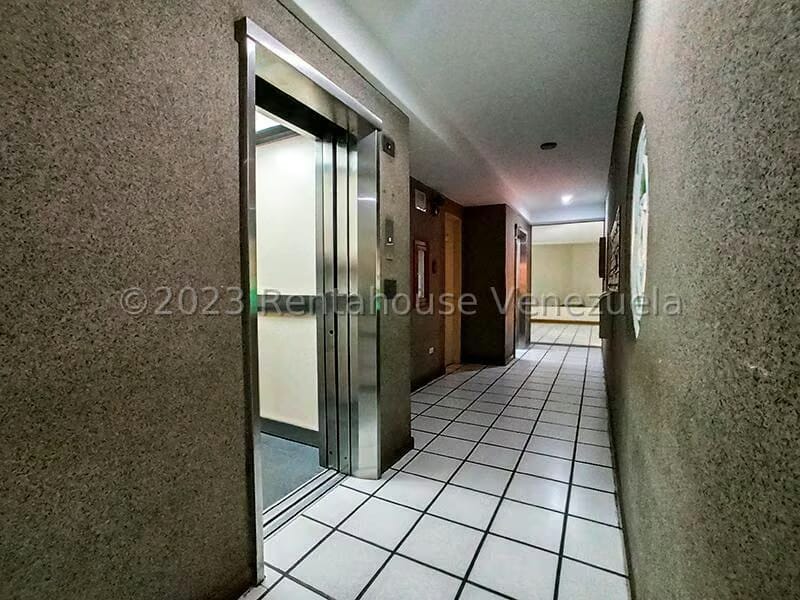 Apartamento (Penthouse) en Venta en La Campiña, Distrito Metropolitano - 37
