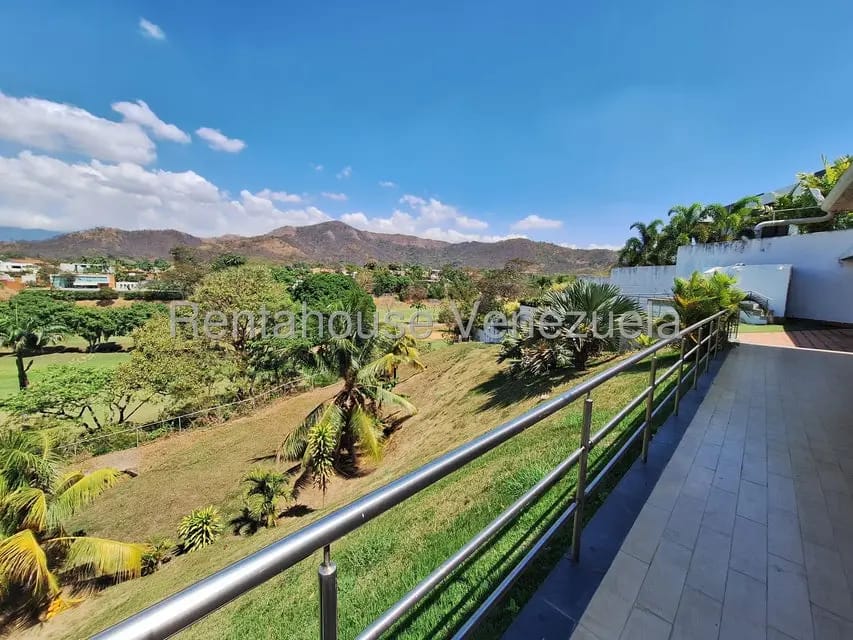 Casa (1 Nivel) en Venta en Altos de Guataparo, Carabobo - 10