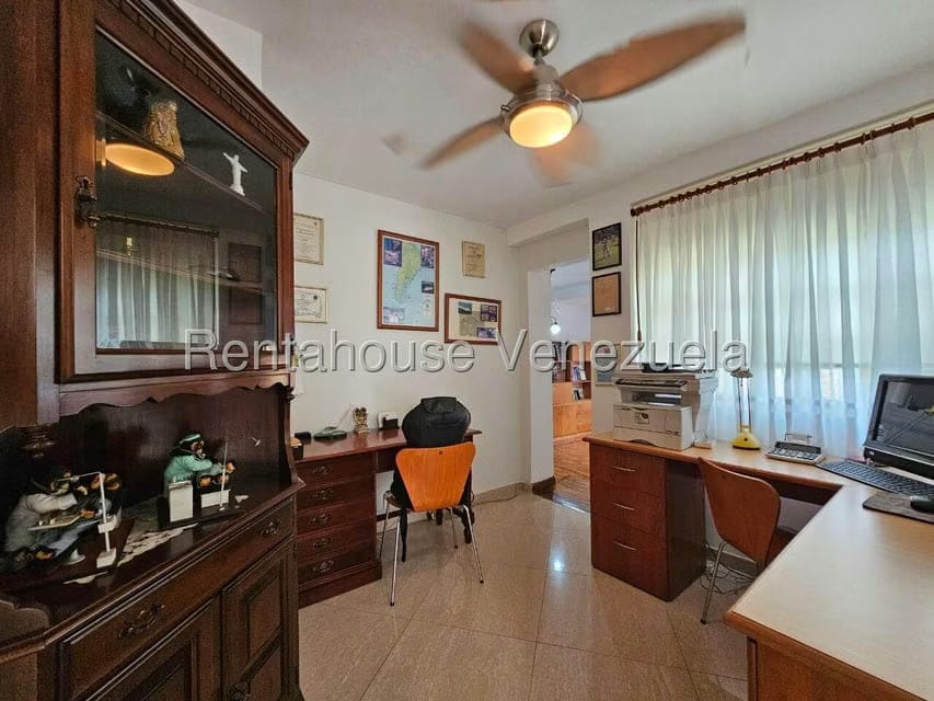 Casa (Duplex) en Venta en La Lagunita Country Club, Distrito Metropolitano - 37