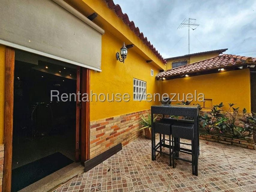 Casa (Duplex) en Venta en La Lagunita Country Club, Distrito Metropolitano - 42