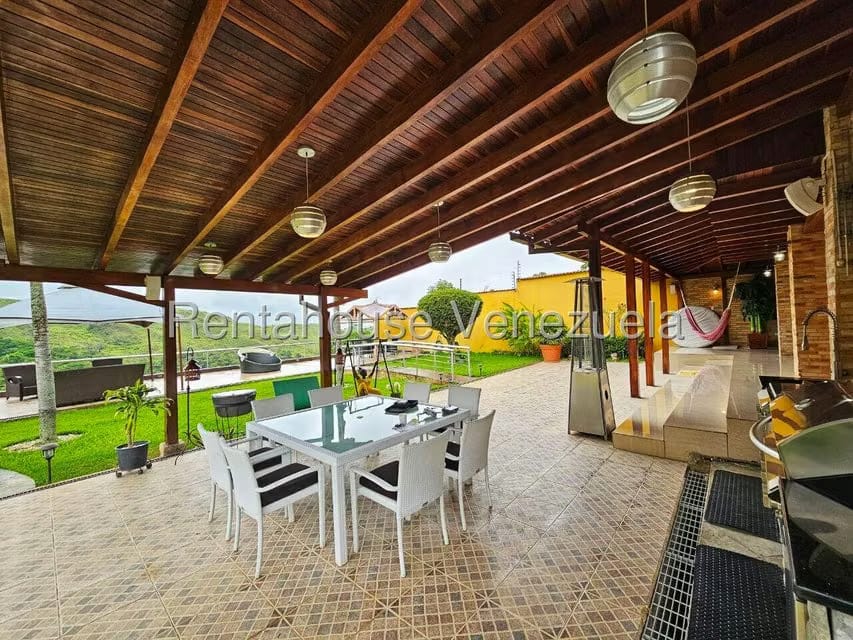 Casa (Duplex) en Venta en La Lagunita Country Club, Distrito Metropolitano - 47