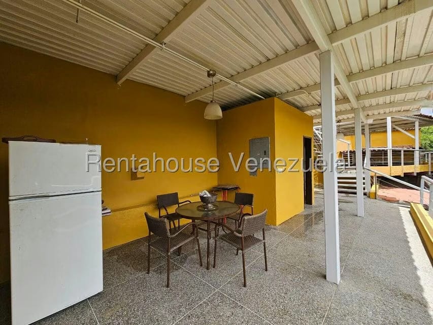 Casa (Duplex) en Venta en La Lagunita Country Club, Distrito Metropolitano - 79