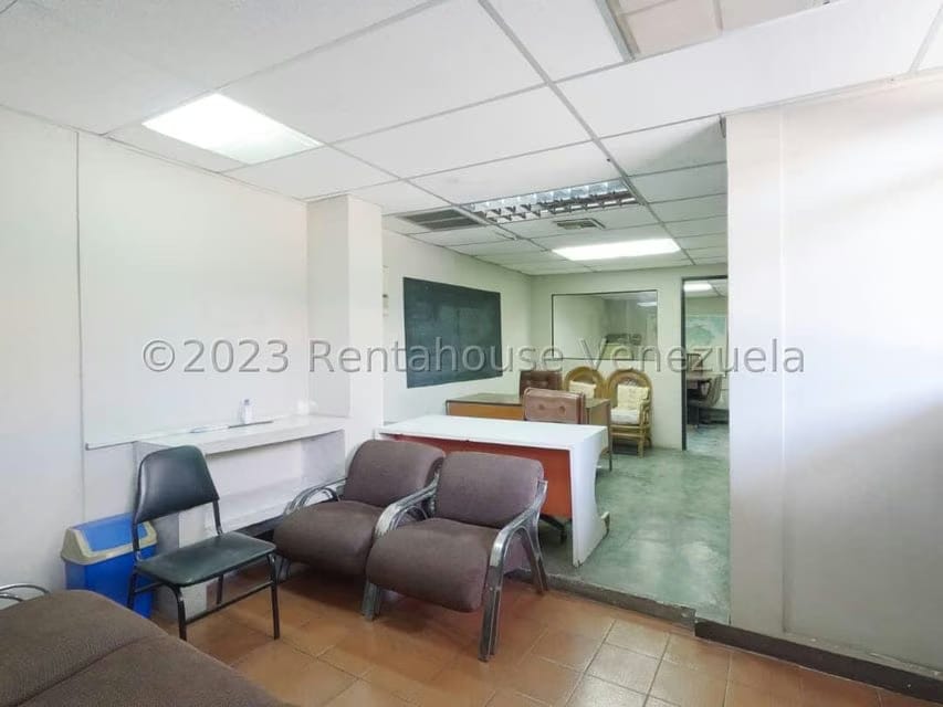 Comercial (Galpon - Deposito) en Venta en Parroquia Juan de Villegas, Lara - 19