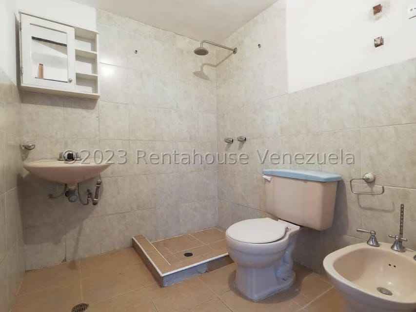 Comercial (Galpon - Deposito) en Venta en Parroquia Juan de Villegas, Lara - 24