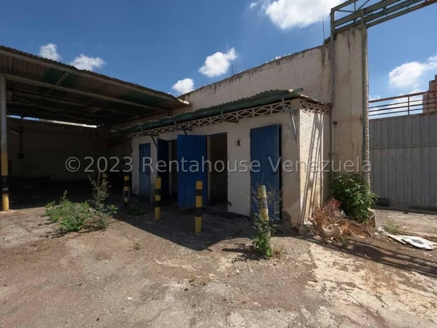 Comercial (Galpon - Deposito) en Venta en Parroquia Juan de Villegas, Lara - 9