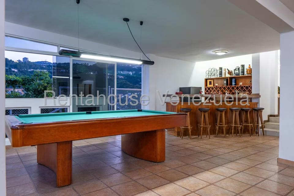 Casa (Multipes Niveles) en Venta en Prados del Este, Distrito Metropolitano - 4