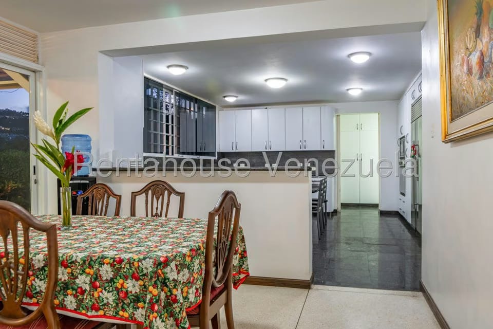Casa (Multipes Niveles) en Venta en Prados del Este, Distrito Metropolitano - 10