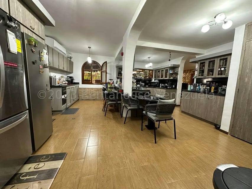 Casa (Multipes Niveles) en Venta en El Cafetal, Distrito Metropolitano - 15