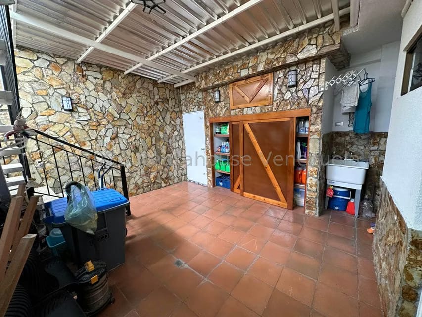 Casa (Multipes Niveles) en Venta en El Cafetal, Distrito Metropolitano - 17