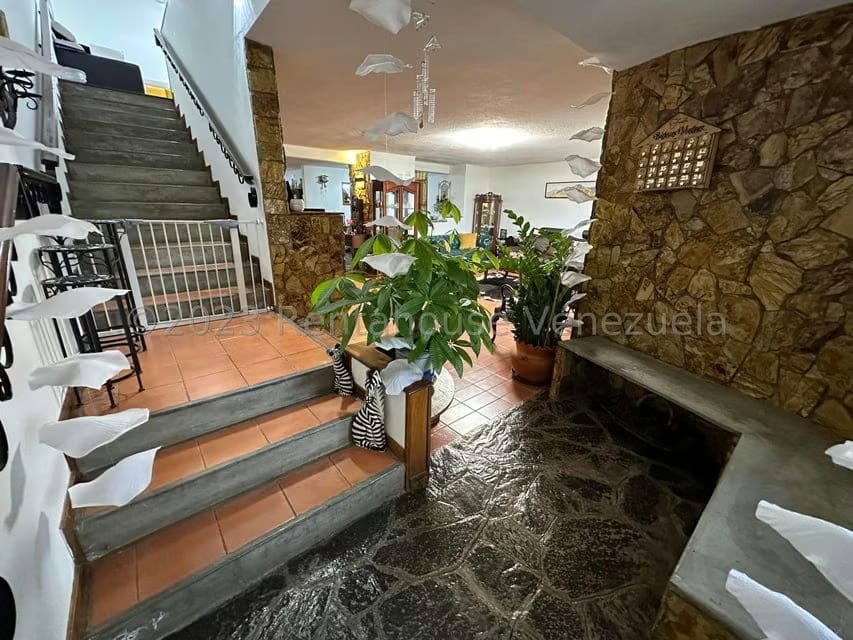 Casa (Multipes Niveles) en Venta en El Cafetal, Distrito Metropolitano - 20