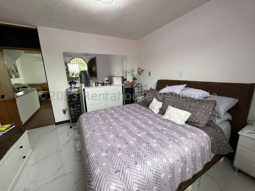 Casa (Multipes Niveles) en Venta en El Cafetal, Distrito Metropolitano - 31