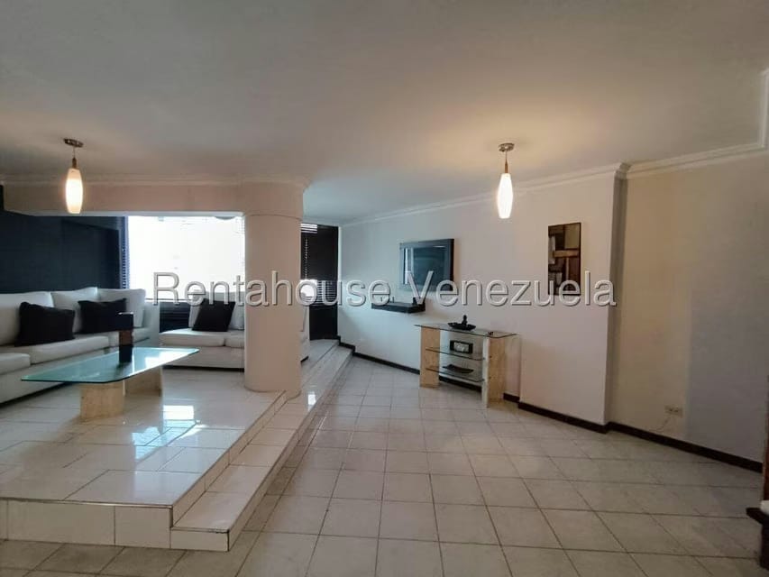 Apartamento (Duplex) en Venta en La Granja, Carabobo - 12