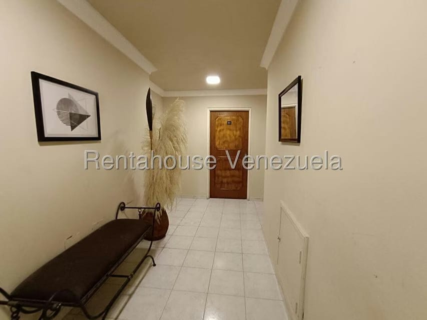 Apartamento (Duplex) en Venta en La Granja, Carabobo - 3