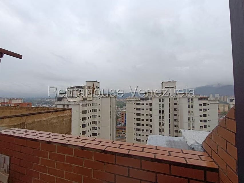 Apartamento (Duplex) en Venta en La Granja, Carabobo - 25