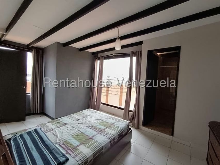 Apartamento (Duplex) en Venta en La Granja, Carabobo - 29