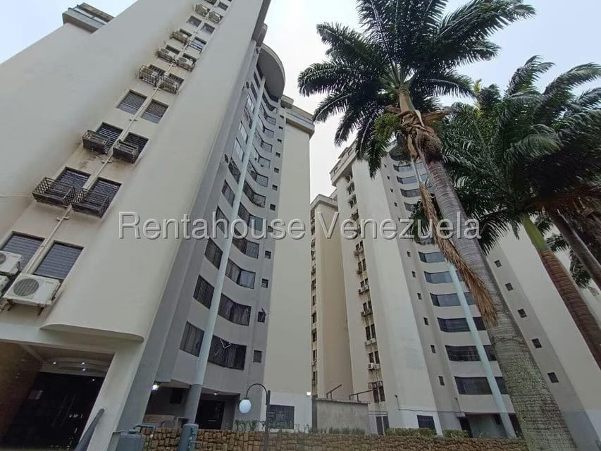 Apartamento (Duplex) en Venta en La Granja, Carabobo - 43