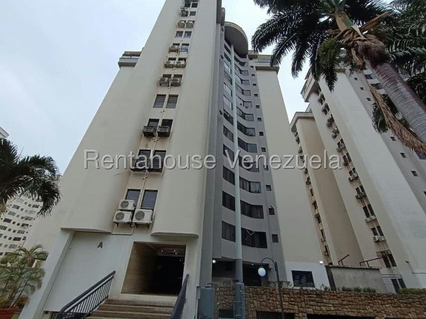 Apartamento (Duplex) en Venta en La Granja, Carabobo - 44