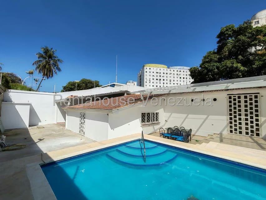 Casa (1 Nivel) en Venta en Caraballeda, Vargas - 11