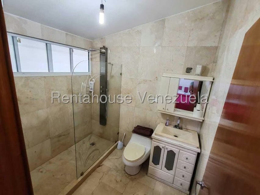 Casa (1 Nivel) en Venta en Caraballeda, Vargas - 28