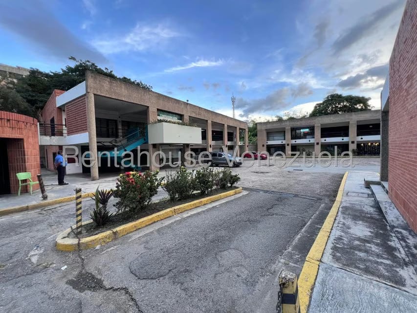 Comercial (Local Comercial) en Alquiler en El Recreo, Aragua - 2