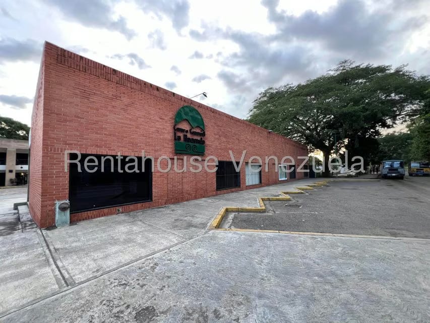 Comercial (Local Comercial) en Alquiler en El Recreo, Aragua - 3
