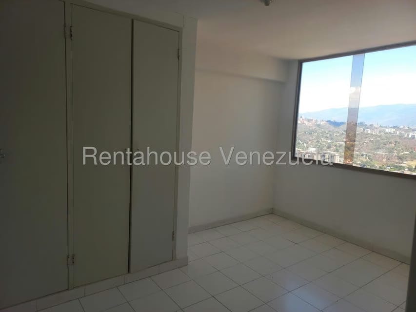 Apartamento (Duplex) en Venta en Lomas de La Trinidad, Distrito Metropolitano - 13
