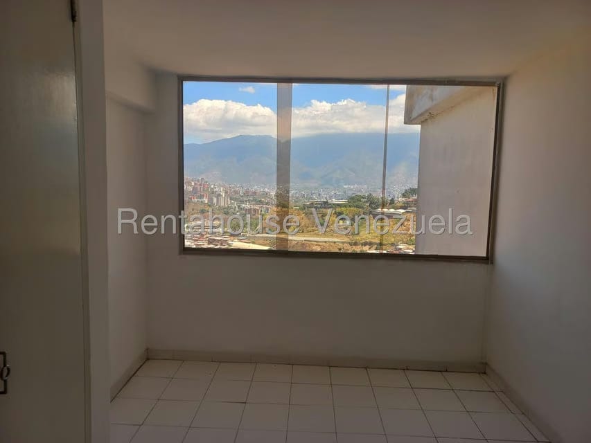 Apartamento (Duplex) en Venta en Lomas de La Trinidad, Distrito Metropolitano - 14