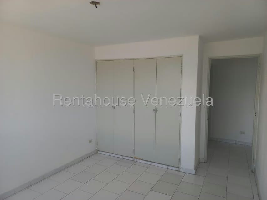 Apartamento (Duplex) en Venta en Lomas de La Trinidad, Distrito Metropolitano - 15