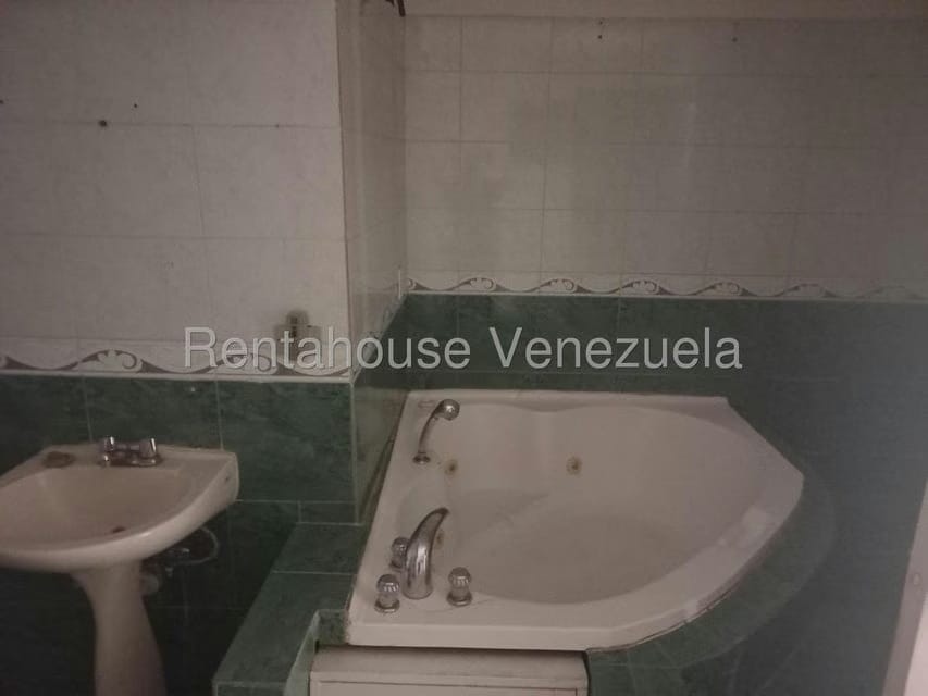 Apartamento (Duplex) en Venta en Lomas de La Trinidad, Distrito Metropolitano - 10