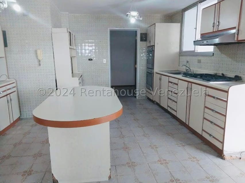 Apartamento (1 Nivel) en Venta en El Marques, Distrito Metropolitano - 13