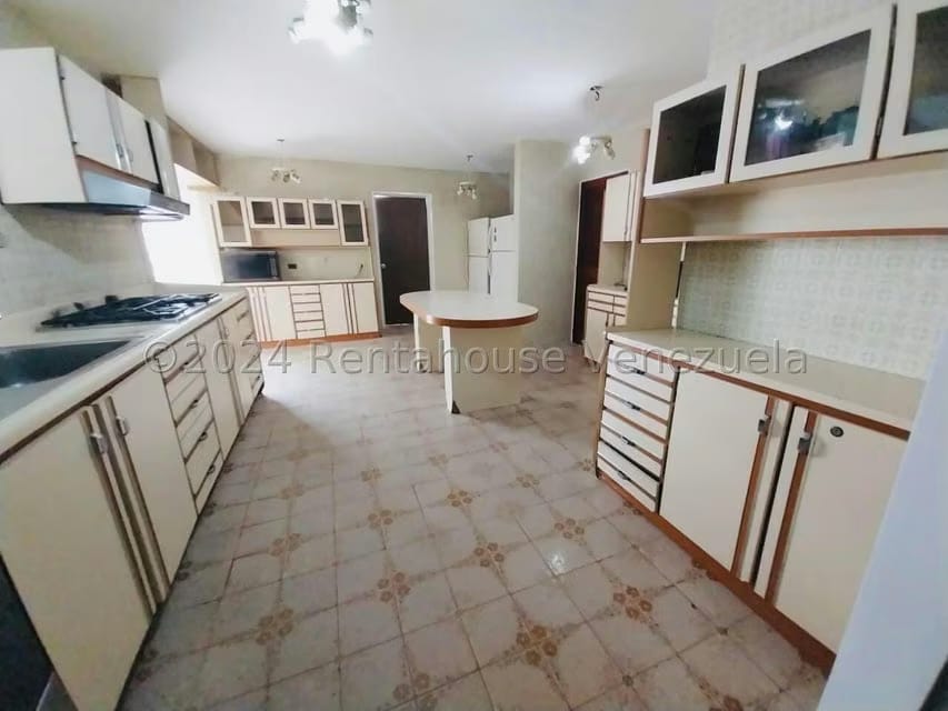 Apartamento (1 Nivel) en Venta en El Marques, Distrito Metropolitano - 14