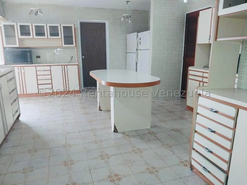 Apartamento (1 Nivel) en Venta en El Marques, Distrito Metropolitano - 17