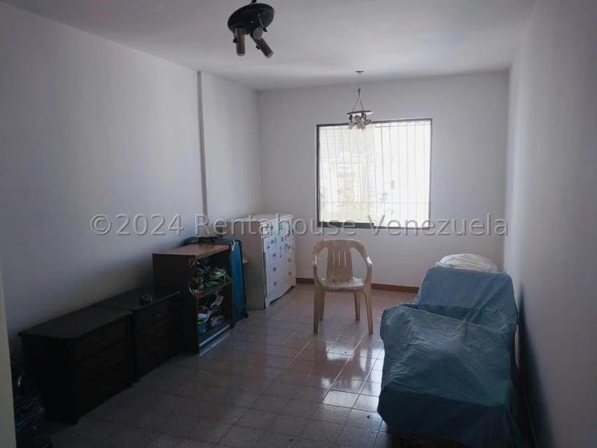 Apartamento (1 Nivel) en Venta en El Marques, Distrito Metropolitano - 25