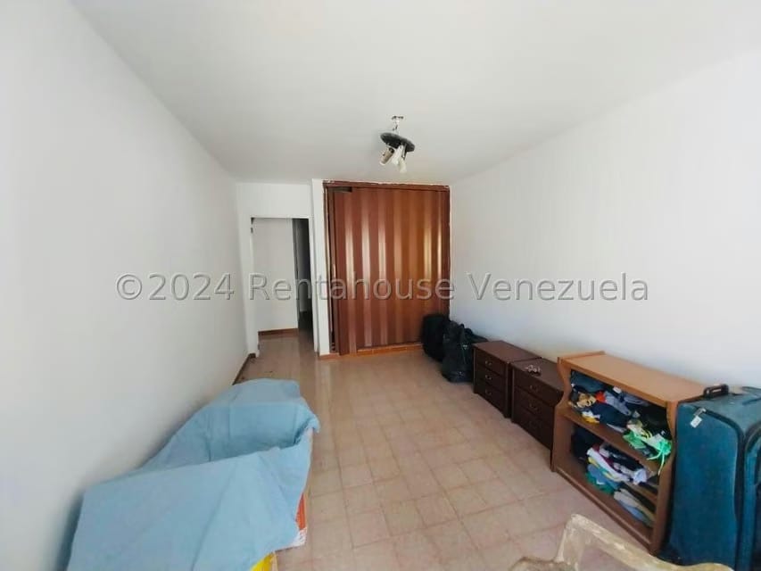 Apartamento (1 Nivel) en Venta en El Marques, Distrito Metropolitano - 26