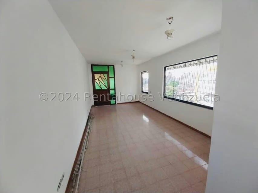 Apartamento (1 Nivel) en Venta en El Marques, Distrito Metropolitano - 29