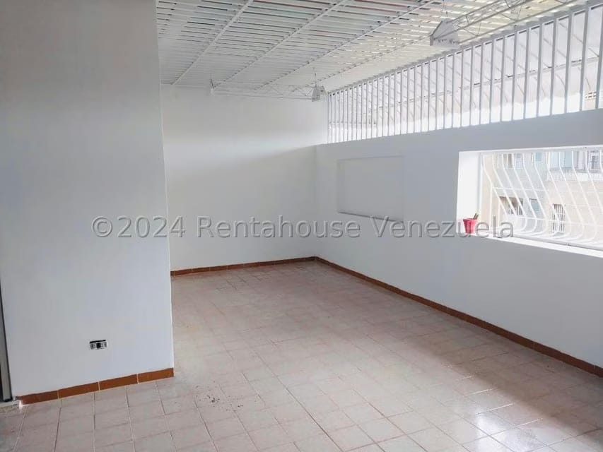 Apartamento (1 Nivel) en Venta en El Marques, Distrito Metropolitano - 34