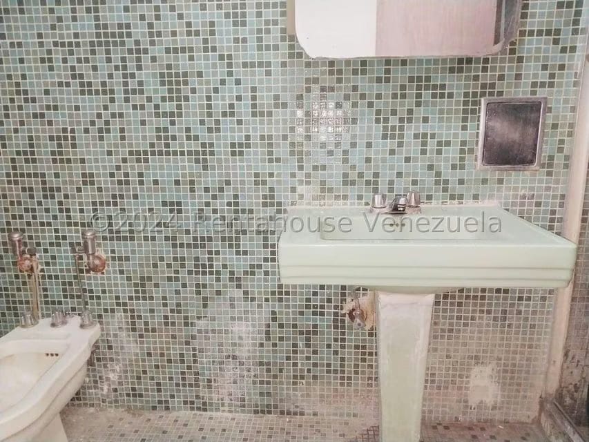 Apartamento (1 Nivel) en Venta en El Marques, Distrito Metropolitano - 35